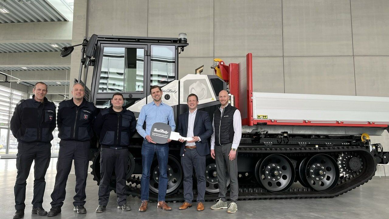 Schlüsselübergabe PowerBully 9C