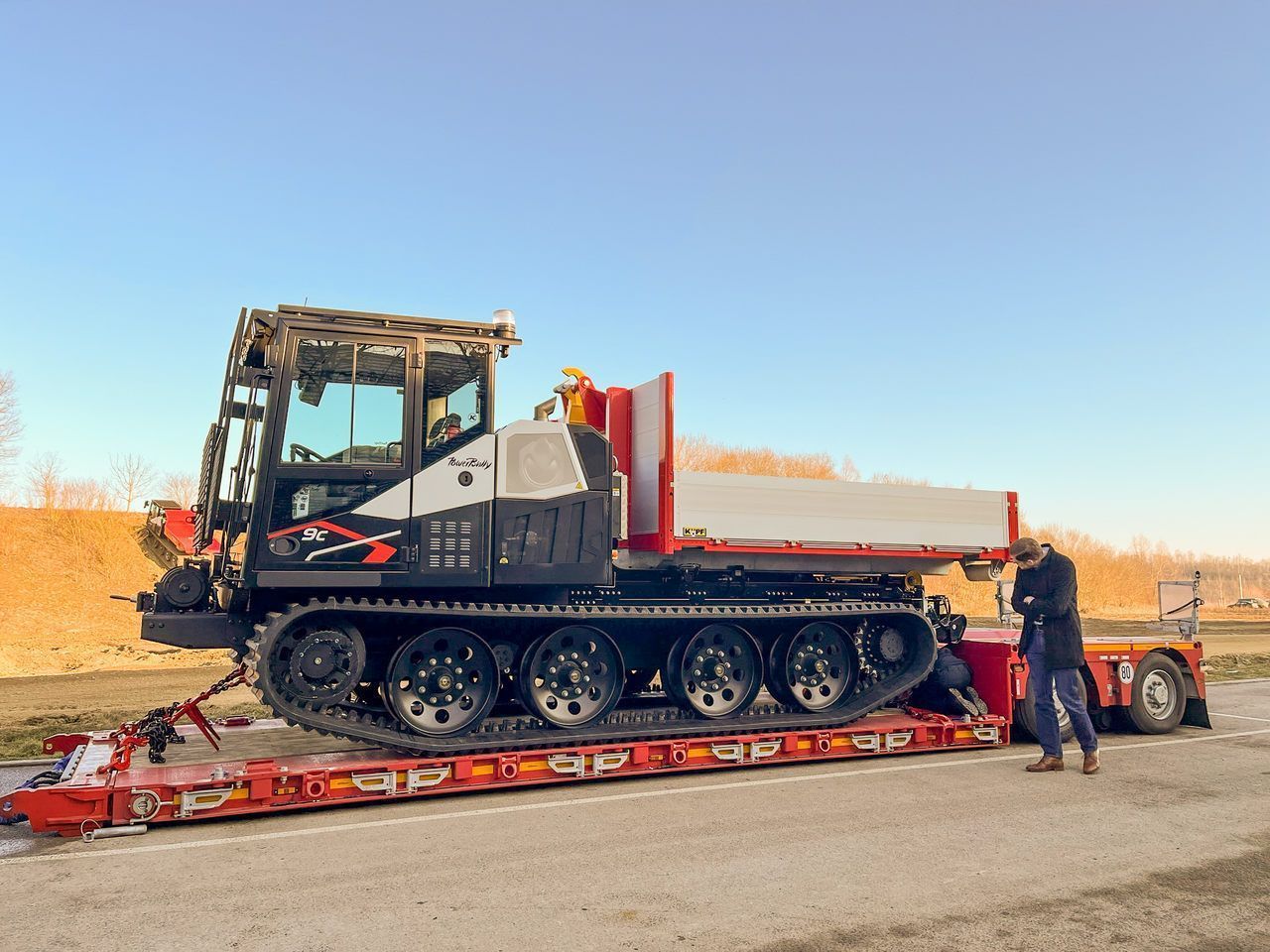 Verladen und Transport PowerBully 9C Verladen und Transport PowerBully 9C